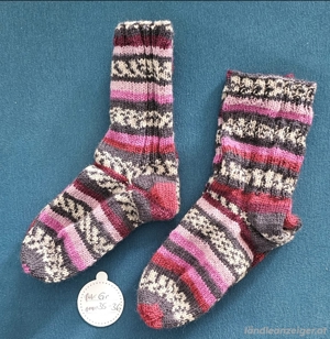 Handgestrickte Socken in versch. Größen & Farben Bild 3