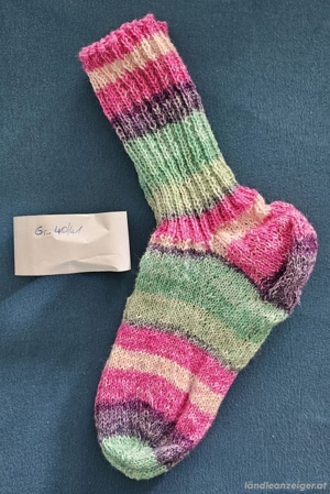 Neue handgestrickte Socken in versch. Größen & Farben Bild 3