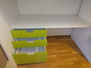 Ikea Hochbett mit Schreibtisch und Schrank Bild 8