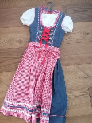 Mädchen Dirndl Tracht 