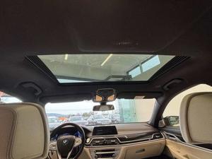 BMW 730 Bild 12