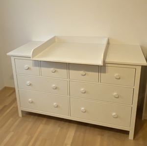 Hemnes Kommode mit Wickelaufsatz