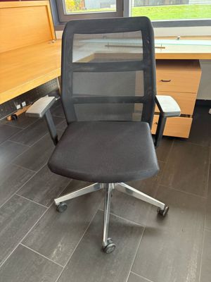 Hochwertige Bürostühle schwarz Bild 2