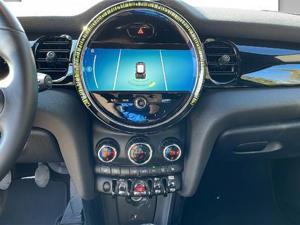 MINI Cooper 5-Türer // LED // Navi // Tempomat // Klimaaut. // Shz // PDC
