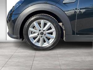 MINI Cooper 5-Türer // LED // Navi // Tempomat // Klimaaut. // Shz // PDC