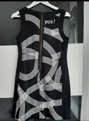 Minikleid der Marke Desigual, Gr 38 Bild 2