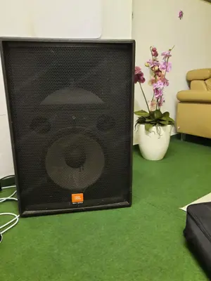 JBL SRX Passiv 2 Weg PA Boxen  Bild 5