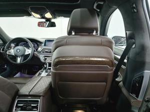 BMW 7er Bild 13