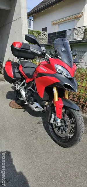 Ducati Multistrada 1200s Bild 2