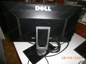 Monitor DELL B= 65,00 H= 38,50 Höhenverstellbar Bild 3