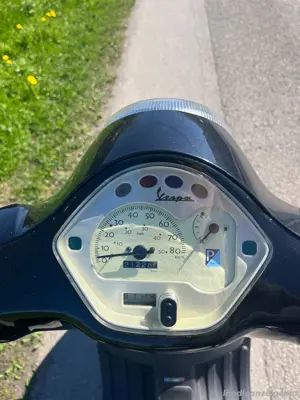 Vespa LX 50 Bild 3