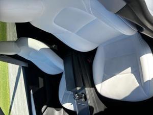 Tesla Model Y Bild 3