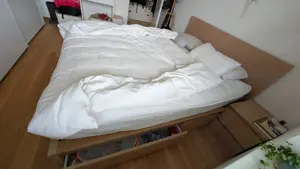 Ikea Malm Doppelbett mit 4 Laden und Lattenrost Bild 2