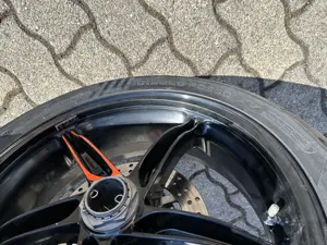 KTM 1290 Superduke R Bild 5