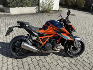 KTM 1290 Superduke R Bild 2