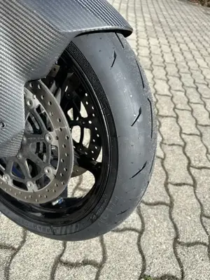 KTM 1290 Superduke R Bild 6