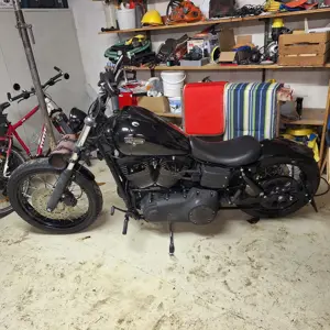 Harley FXDB Street Bob Bild 3