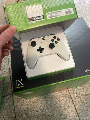 Microsoft Xbox Series X 1TB Spielekonsole - Schwarz Bild 4