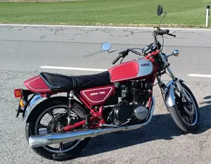 Yamaha XS 750 Bild 3