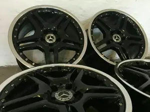 4 Mercedes CLS AMG Felgen 19  Bild 3