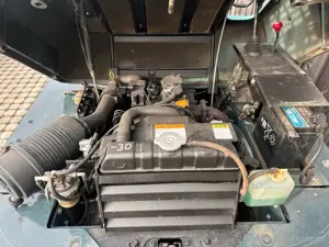 Yanmar Radlader V2 Diesel allrad kein Hoflader kein kippen hydrostat  Bild 3