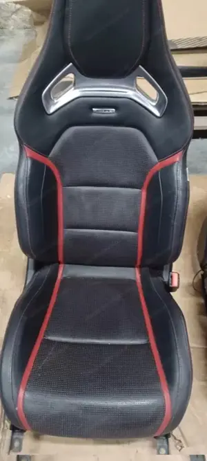 Mercedes 45 AMG  Recaro Performance Sitze Bild 2