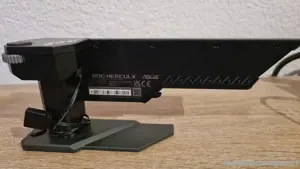 ASUS ROG Grafikkarten Halter Bild 3
