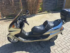 Verkaufe oldtimer yamaha 250 majestik  Bild 8