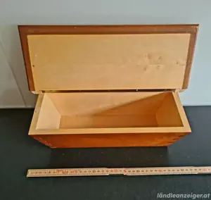 Wandspiegel mit Ablagekästchen Bild 3