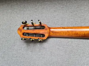 Yamaha SLG100N  Bild 3
