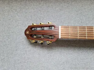 Yamaha SLG100N  Bild 4