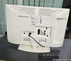 Grundig LCD TV 22 VLE 8120 BG, 24 Zoll Full HD, Gebraucht, voll funktionsfähig  Der Fernseher befind Bild 2
