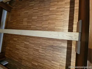 Schreiner Bett Nussholz mit SAMINA Lattenrosten und Matratzen Bild 3
