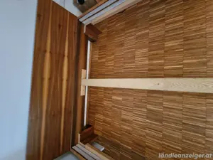 Schreiner Bett Nussholz mit SAMINA Lattenrosten und Matratzen Bild 4