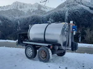 Fahrbarer Milchtank Bild 4