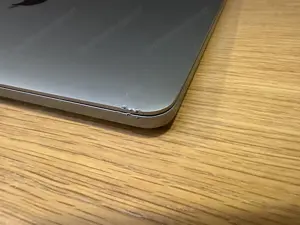Macbook Pro mit Touchbar 15 Zoll Bild 8