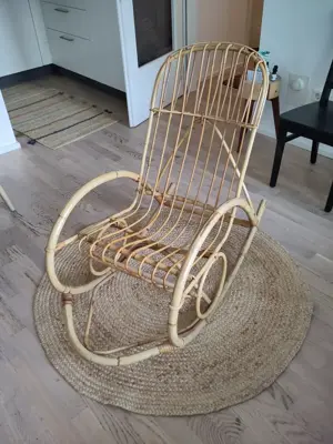 Schaukelstuhl aus Rattan   Vintage-Look