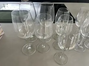 Weingläser divers 14 Stück zu verschenken Bild 2