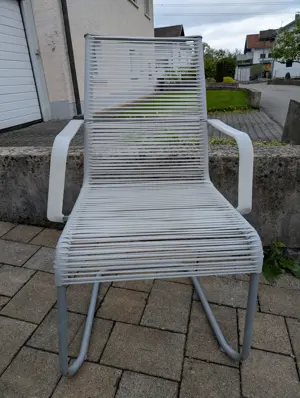 5 Gartenstühle zu verschenken