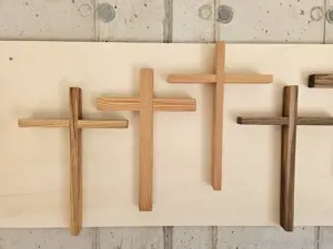 Moderne  schlichte Kreuze  Bild 5