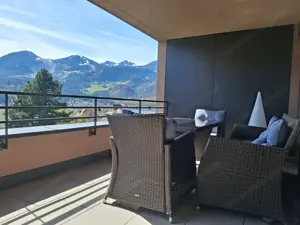 Modernes Wohnen in exklusiver Lage inkl. Tiefgaragenparkplatz und hochwertiger Markenküche Bild 2