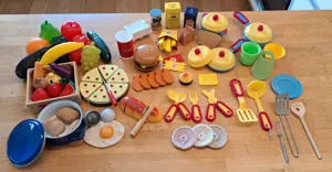 Kinderküche + Zubehör  Bild 2