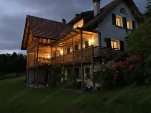 Dein neues Zuhause mit herrlichem Blick auf den Bodensee   über den Wolken von Dornbirn Bild 4