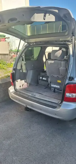 Zu verkaufen Kia Carnival Bild 4