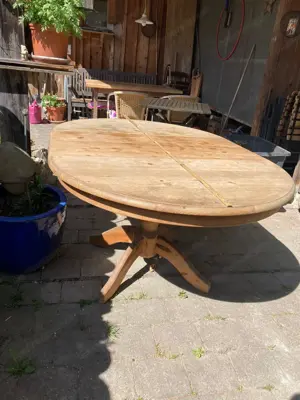 Ausziehbarer Tisch Bild 2