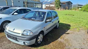 Renault Clio Bild 2