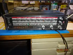 alter Kofferradio Bild 2