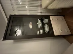 Vitrinenschrank (Holz)  Bild 2