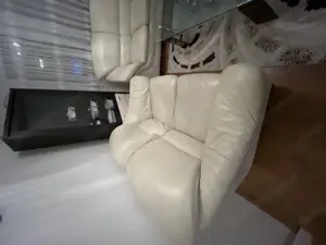Sofa (weiß- Leder) zum verschenken  Bild 3