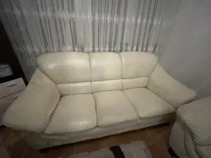 Sofa (weiß- Leder) zum verschenken  Bild 4